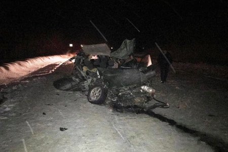 В Башкортостане во встречном ДТП с грузовиком погиб пассажир Opel Astra