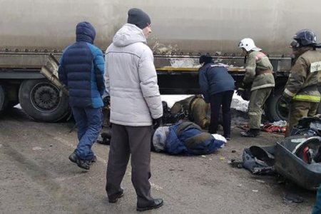 На границе Башкортостана и Челябинской области крупная авария с участием фуры, есть погибшие