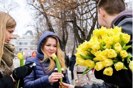 Уфимкам в честь 8 марта волонтеры подарят 1000 тюльпанов