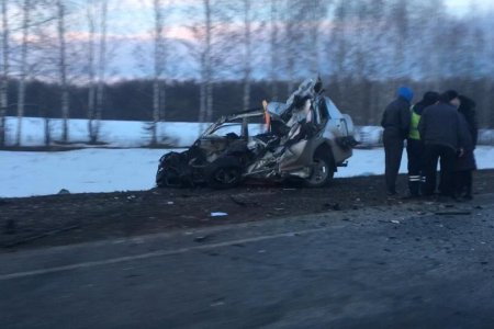 В Иглинском районе Башкортостана столкнулись фура и Suzuki, водитель легкового автомобиля погиб