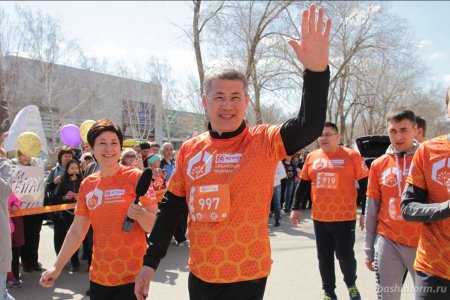 Радий Хабиров возглавил колонну участников сибайского марафона «Аструм»