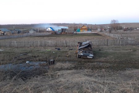 В Башкортостане пьяный водитель опрокинулся в кювет: погиб пассажир