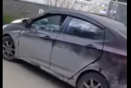Очевидцы: пьяный водитель в Уфе таранил припаркованные машины