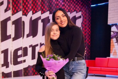 «Первый канал» отменил победу дочери Алсу в конкурсе «Голос. Дети»