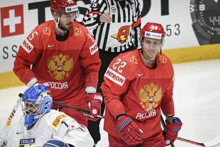 Россия обыграла США и вышла в полуфинал чемпионата мира по хоккею