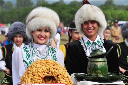 Руководитель Башкортостана предложил угощать гостей на сабантуях без алкоголя