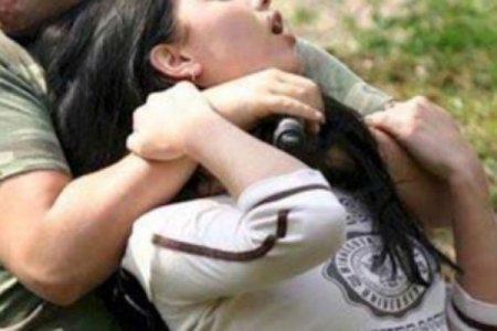 Двое взрослых мужчин в Башкортостане затащили 17-летнюю студентку в лес и изнасиловали