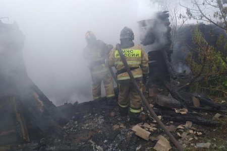В Башкортостане в сгоревшей бане нашли тела мужчины и женщины