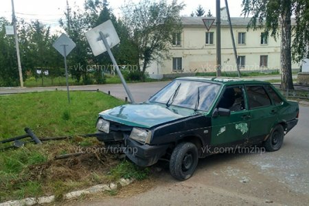 В Башкортостане неизвестные сбежали с места ДТП, прихватив автомобильные номера