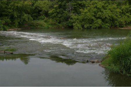Стали известны результаты анализов проб воды в реке Изяк
