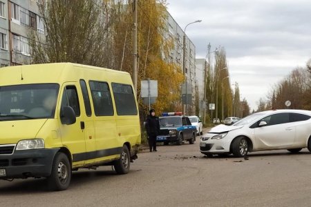 В Башкортостане пять человек пострадали при столкновении пассажирского автобуса и легковушки