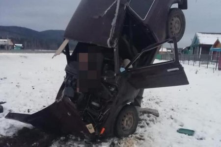 В Башкортостане «Нива» врезалась в опору электропередачи, водитель погиб