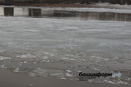 Под Уфой два рыбака провалились под лед и утонули