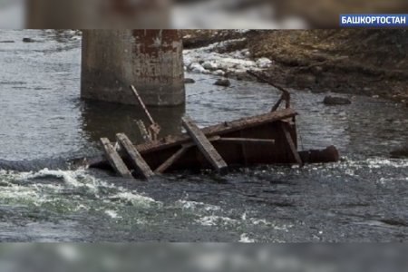 В Башкортостане украли мост через реку