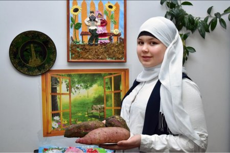 В Башкортостане школьница вырастила необычный для местного климата овощ