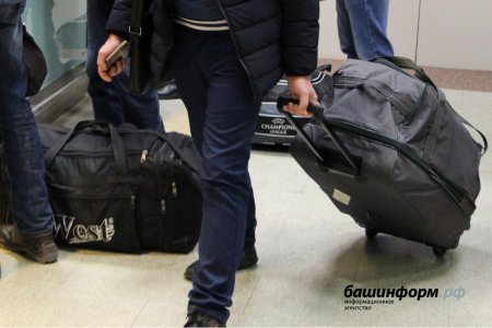 В Хабаровске транспортная полиция задержала курившего в самолете жителя Башкортостана