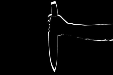 В Башкортостане мужчина напал с ножом на двоих односельчан