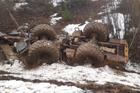 В Башкортостане в опрокинувшемся тракторе найдены тела двух мужчин